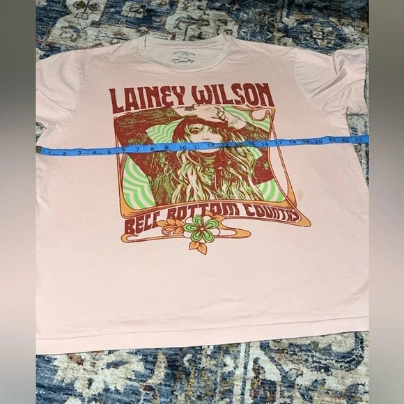 Lainey Wilson Official Merch Bell Bottom Country Short Sleeve Cotton Shirt - Picture 9 of 10